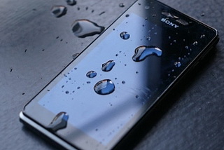 Попала влага